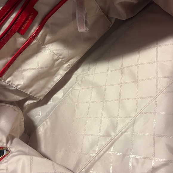 Large, Michael Kors duffel bag with engraved “J” - Picture 4 of 8